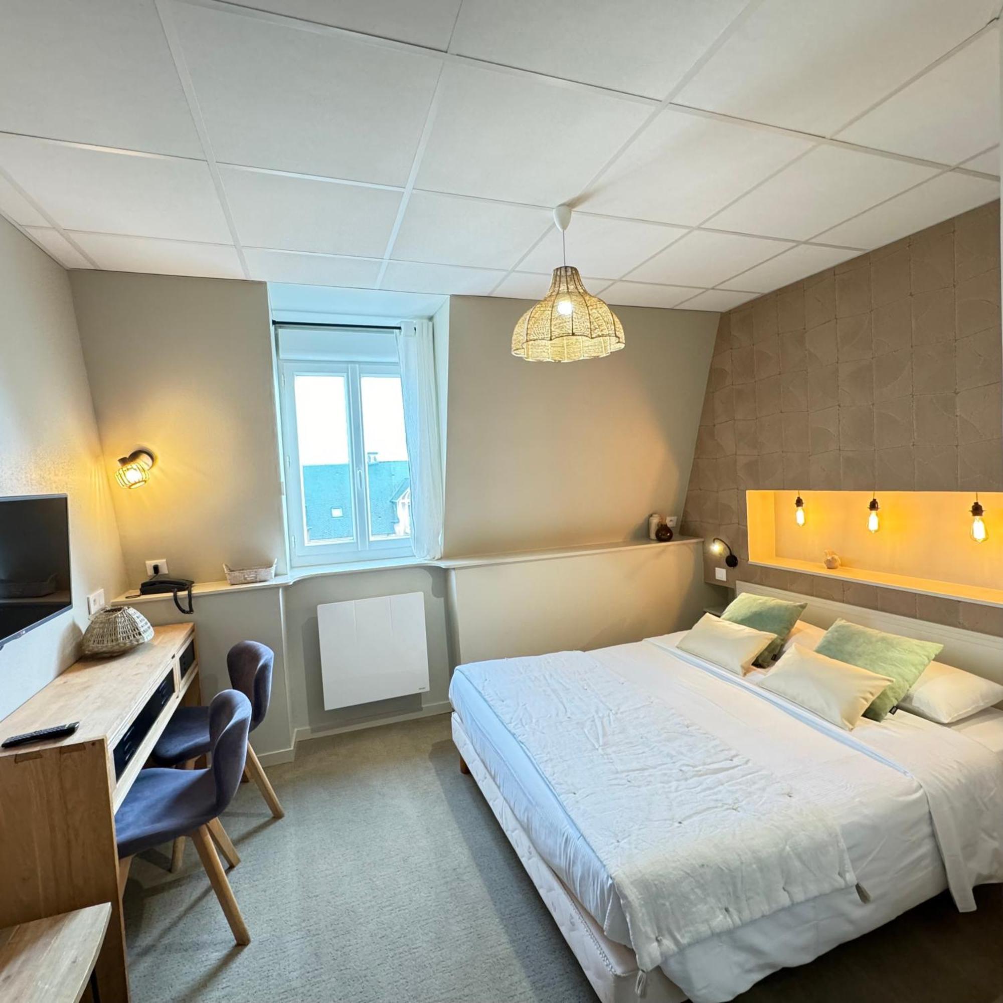 Cit'Hotel Les Alizes Дінар Екстер'єр фото